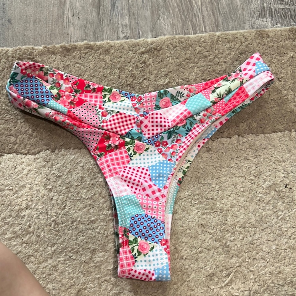 Bikini bottoms